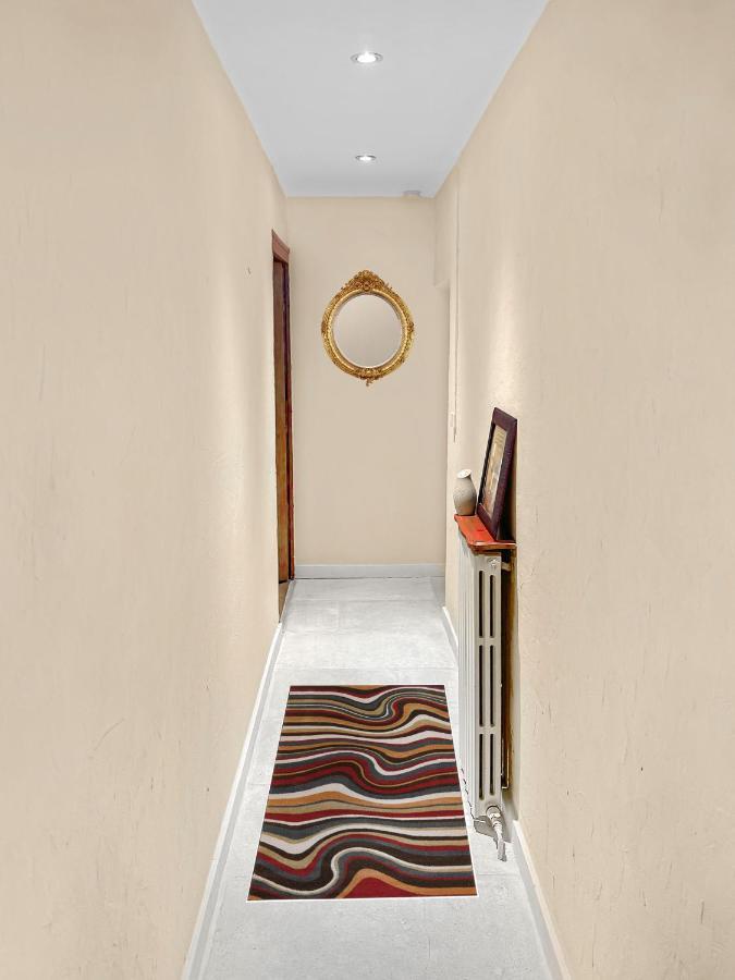 Ferienwohnung Les Portes Du Chateau Beaucairois Beaucaire  Exterior foto