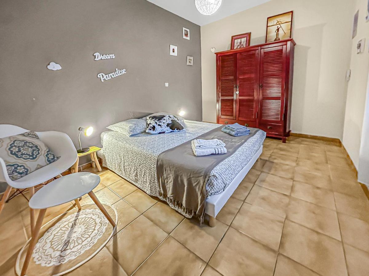 Ferienwohnung Les Portes Du Chateau Beaucairois Beaucaire  Exterior foto